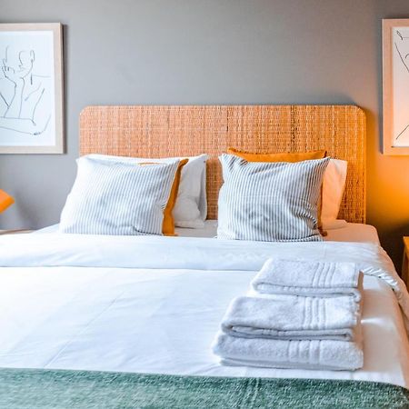Sunny Studio In The Heart Of Lapa - 5Min Walk To Metro! Porto Zewnętrze zdjęcie