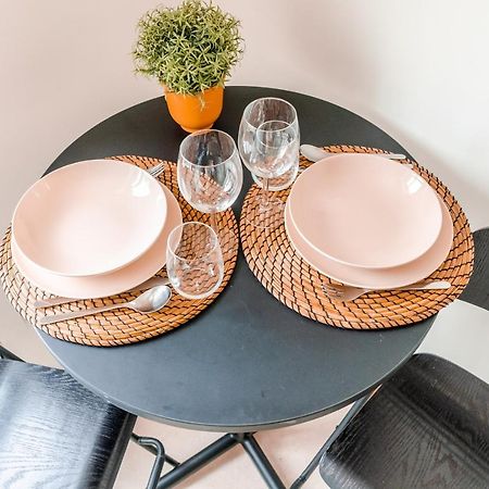 Sunny Studio In The Heart Of Lapa - 5Min Walk To Metro! Porto Zewnętrze zdjęcie