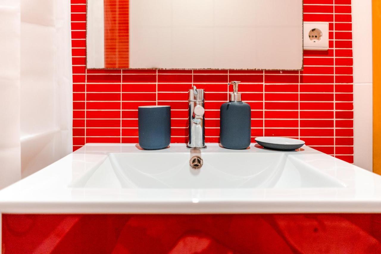 Sunny Studio In The Heart Of Lapa - 5Min Walk To Metro! Porto Zewnętrze zdjęcie