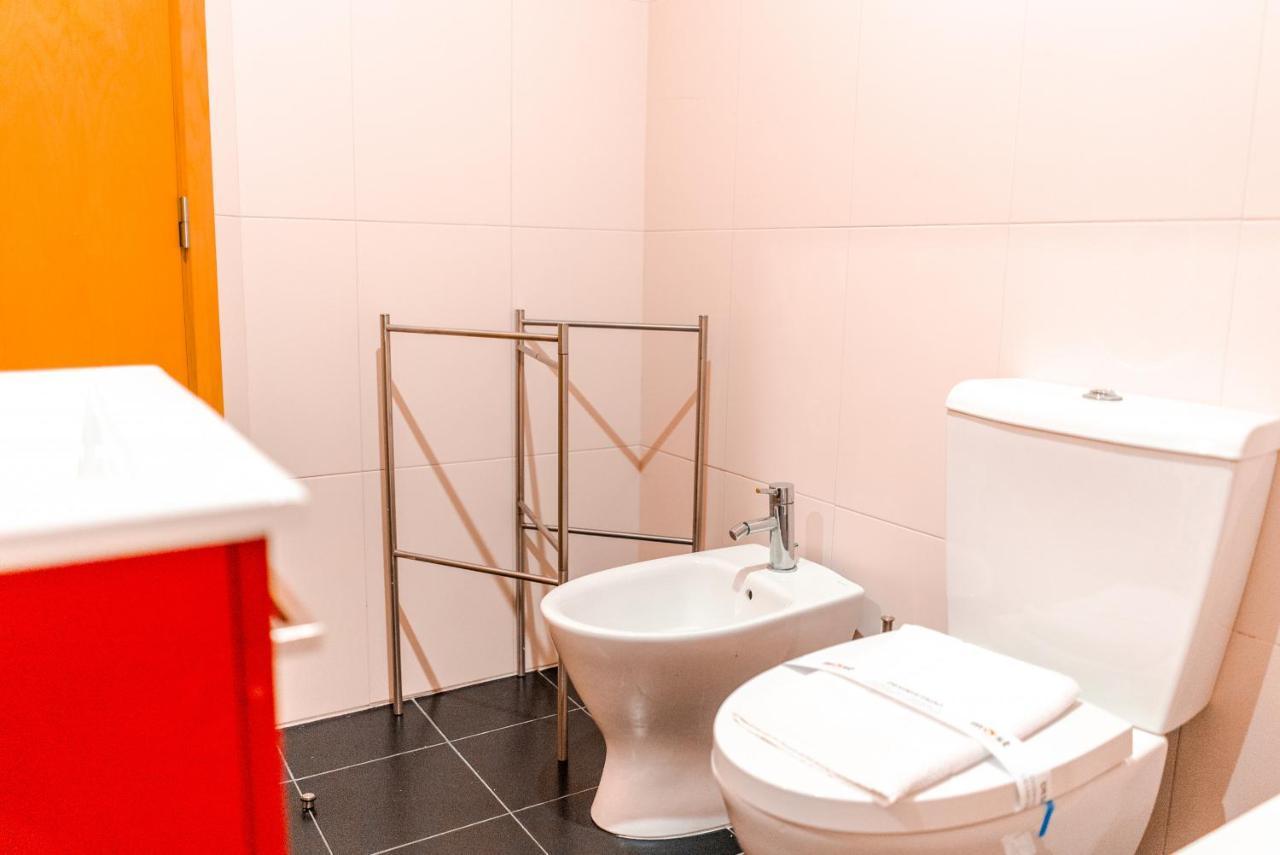 Sunny Studio In The Heart Of Lapa - 5Min Walk To Metro! Porto Zewnętrze zdjęcie